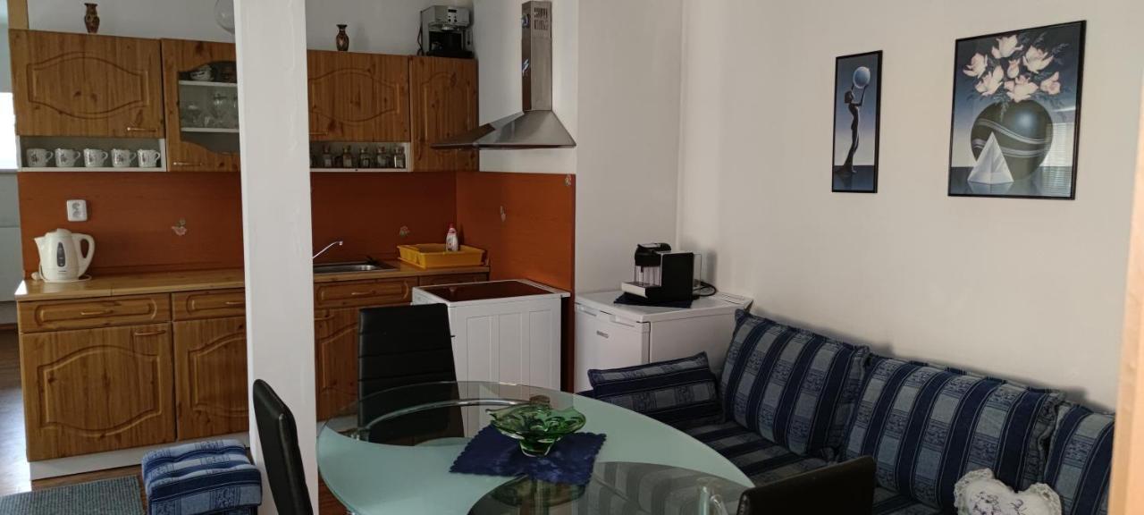 Apartman Hluboká nad Vltavou Exterior photo